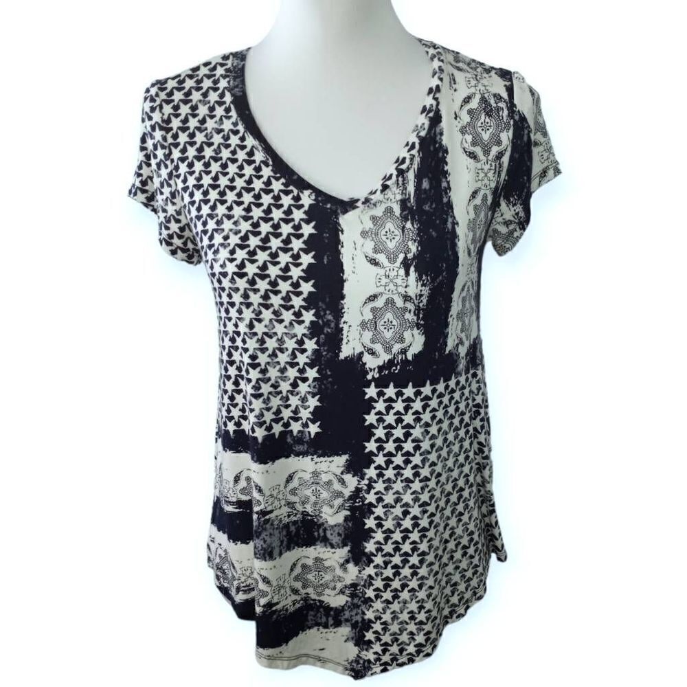 WESTPORT NAVY & CREAM/WHITE T-SHIRT SZ.XS EUC